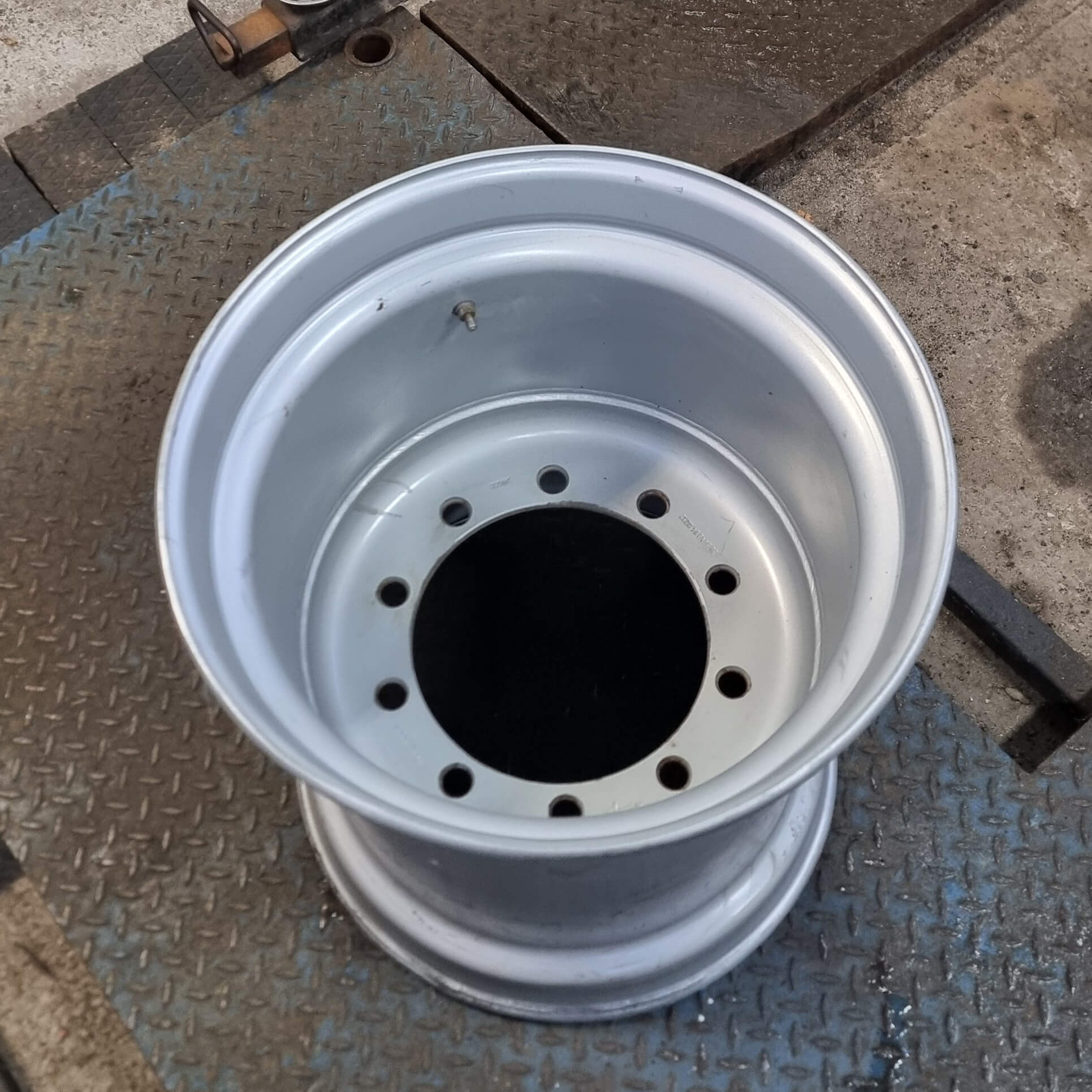 Rim straightening